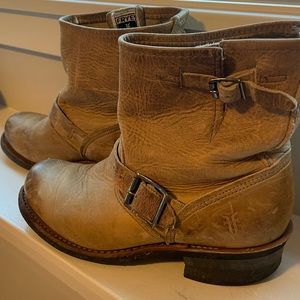 Size 7 women’s Frye 8R Engineer Boots ** Excellent Condition